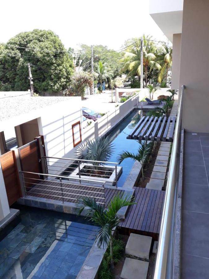2 Bedroom Flat 15 Mins Walk From Flic En Flac Beach Extérieur photo