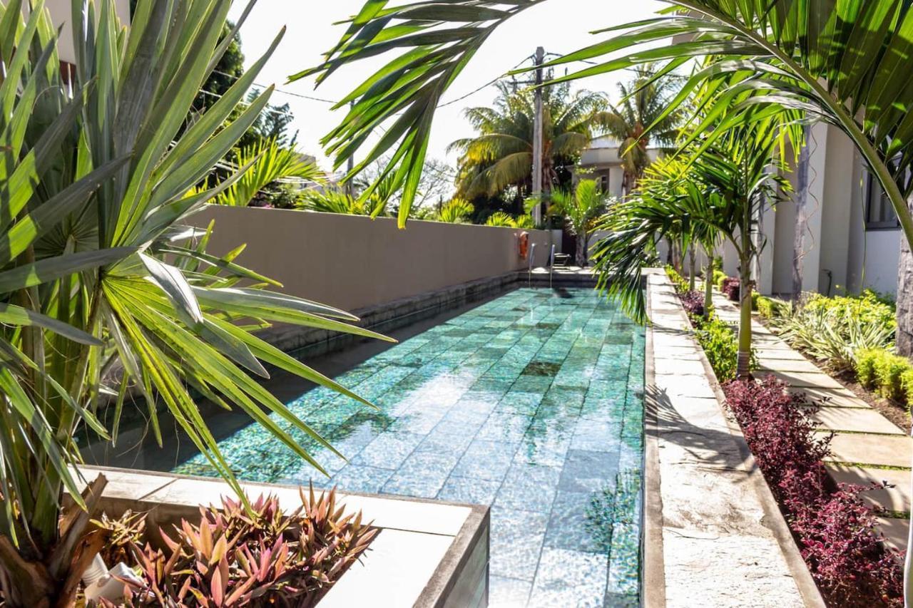 2 Bedroom Flat 15 Mins Walk From Flic En Flac Beach Extérieur photo